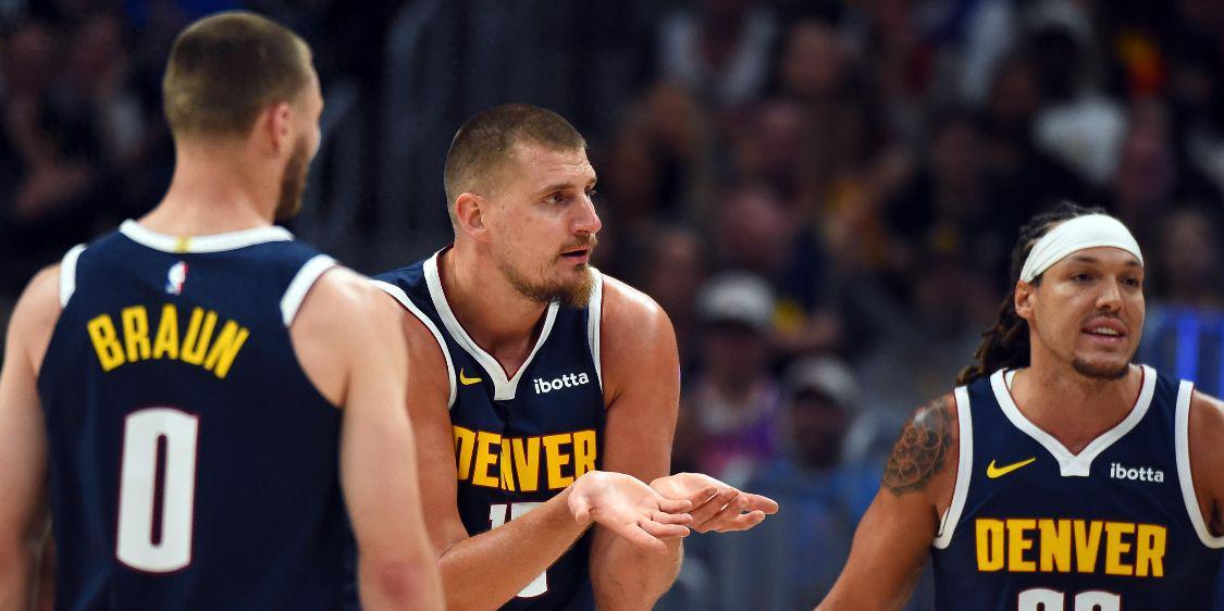 又轟14+14+15助，NBA中鋒第一！抱歉威少，你的歷史三雙王真懸了