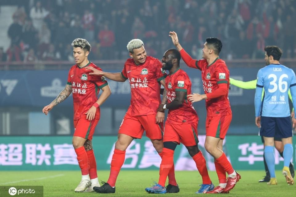 中超：浙江22絕平河南！王鈺棟助攻+卡列洛2球+李提香烏龍
