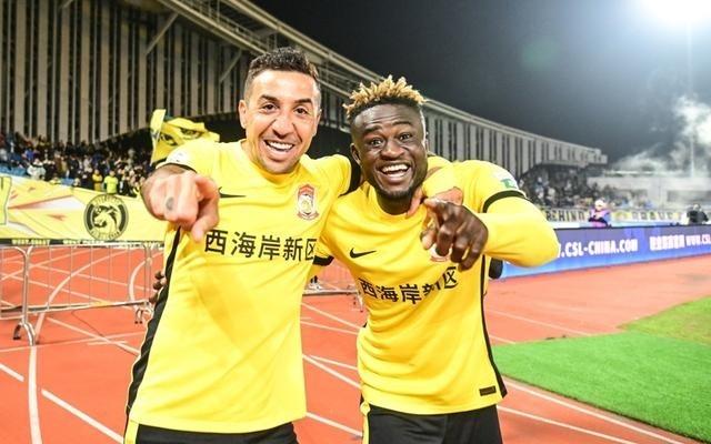 海港給了機(jī)會(huì)，蓉城申花接不住，前三名集體踩剎車，中超爭(zhēng)冠形勢(shì)沒(méi)有變化