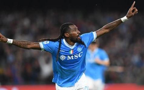 米體：安古伊薩不滿現(xiàn)有合同，費(fèi)內(nèi)巴切和加拉塔薩雷在關(guān)注他