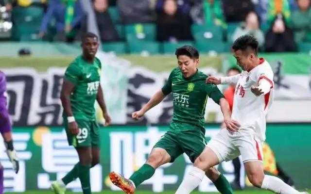 演砸了，媒體人曝北京國(guó)安原計(jì)劃送亞泰三分，前中超冠軍兇多吉少