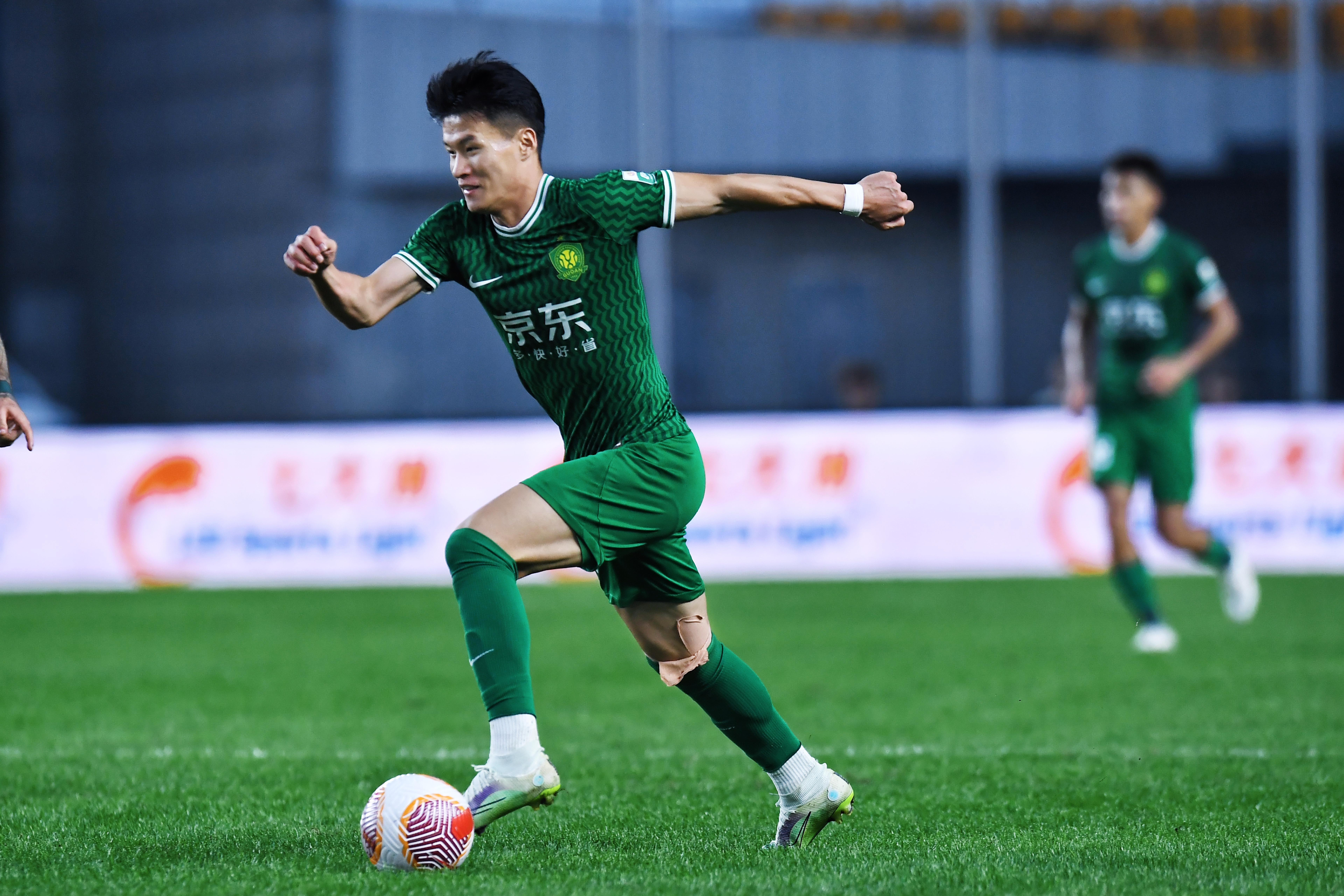 博主：國安隊(duì)今天赴長(zhǎng)春征戰(zhàn)中超，林良銘、乃比江未隨隊(duì)出征